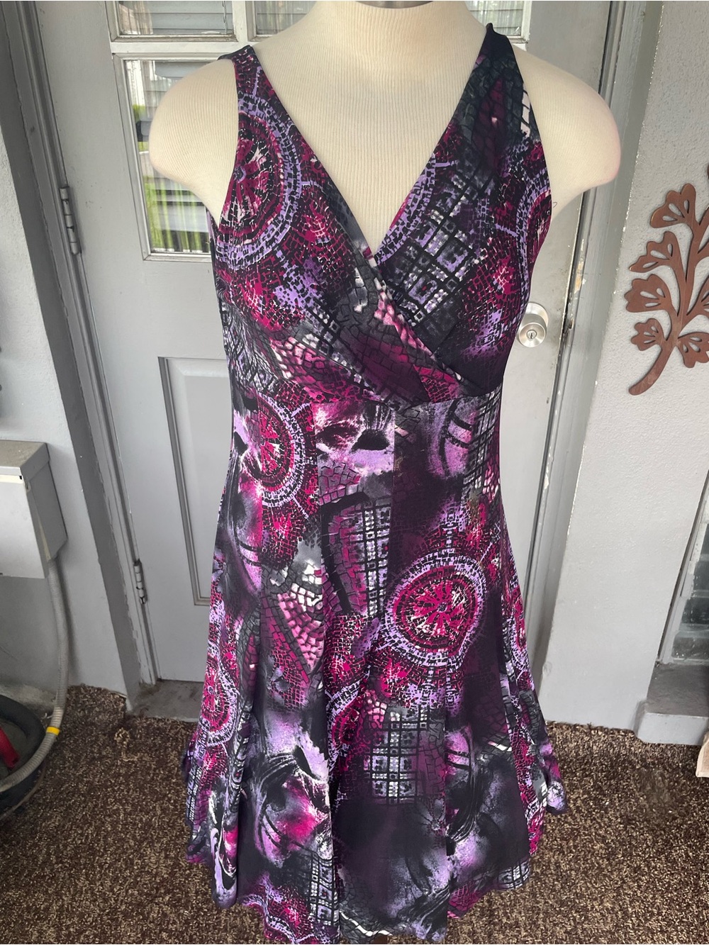 Glamour Vintage Sleeveless Dress with Criss-Cross Bodice